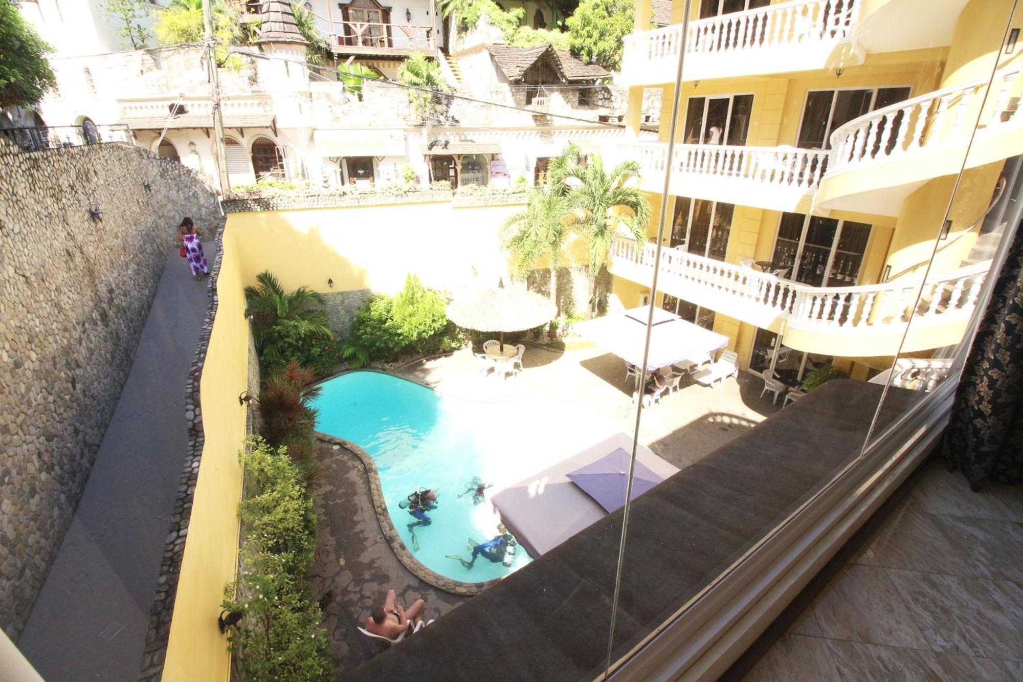 Mermaid Resort And Dive Center Puerto Galera Exteriör bild
